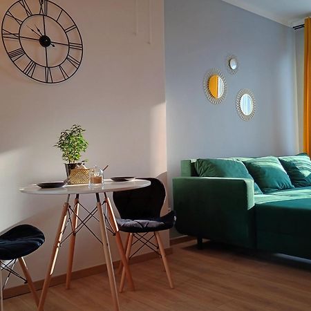Apartament Em Кросно Экстерьер фото