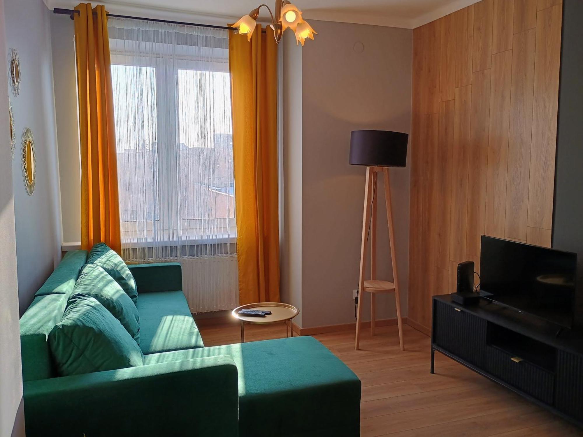 Apartament Em Кросно Экстерьер фото