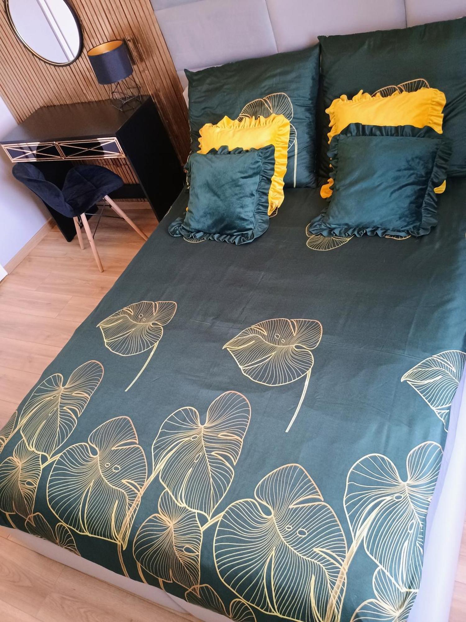 Apartament Em Кросно Экстерьер фото